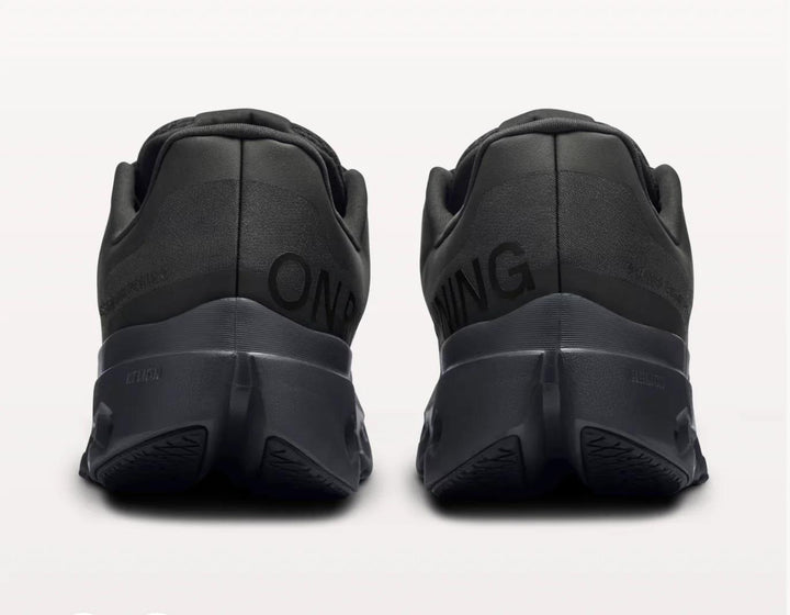 On Running QC Cloudsurfer Next Wide Trainingsschuhe für Herren in weiter Passform