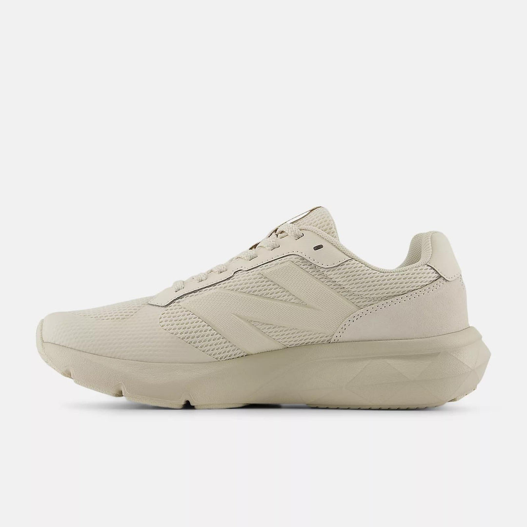 Mens Wide Fit New Balance U8002IH Dynasoft Sneakers - Fresh Foam