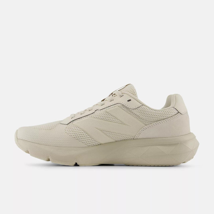 Mens Wide Fit New Balance U8002IH Dynasoft Sneakers - Fresh Foam