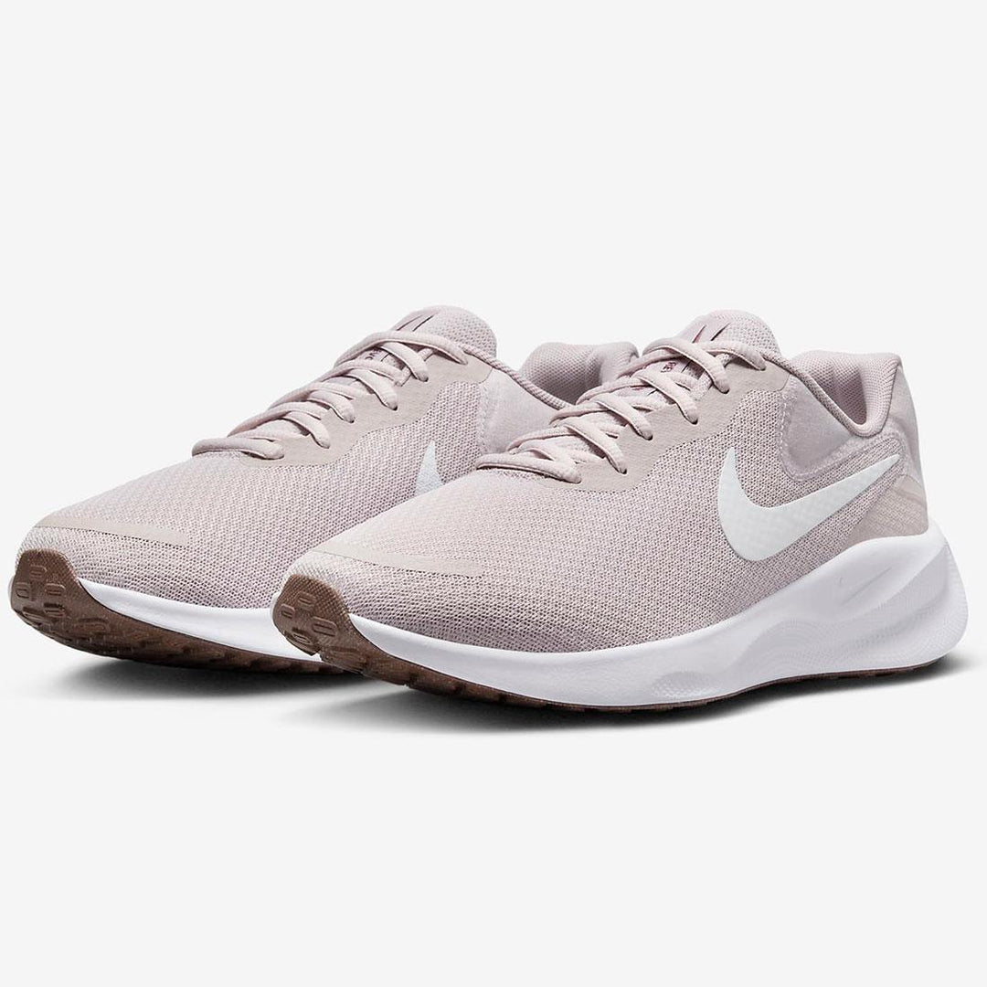 Women's Wide Fit Nike FZ6829-007 Revolution 7 Sneakers