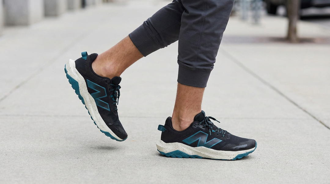 Herren Weit Geschnittene New Balance MNTR9D5 Dynasoft Nitrel V6 Trail Walking/Running Sneakers - Fresh Foam