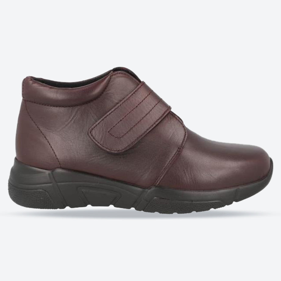 DB Bay-Stiefel für Damen in weiter Passform