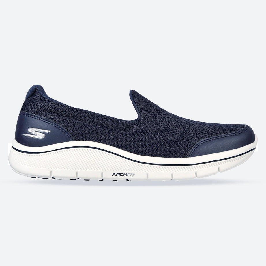 Women's Wide Fit Skechers 123033 Go Golf Arch Fit Sneakers
