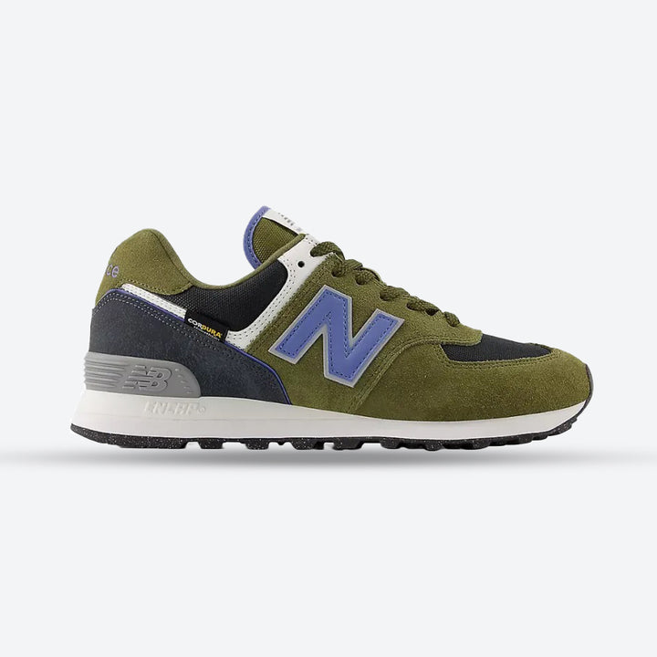 Women's Wide Fit New Balance U5743IR Sneakers