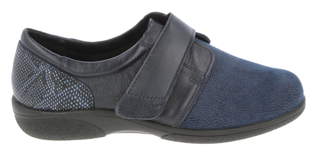 Womens Wide Fit DB Firecrest Shoes